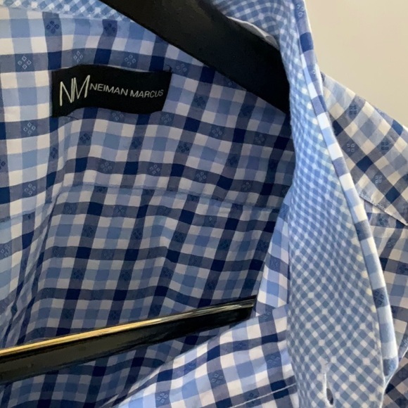 Nice dress, fun shirt - Picture 8 of 8